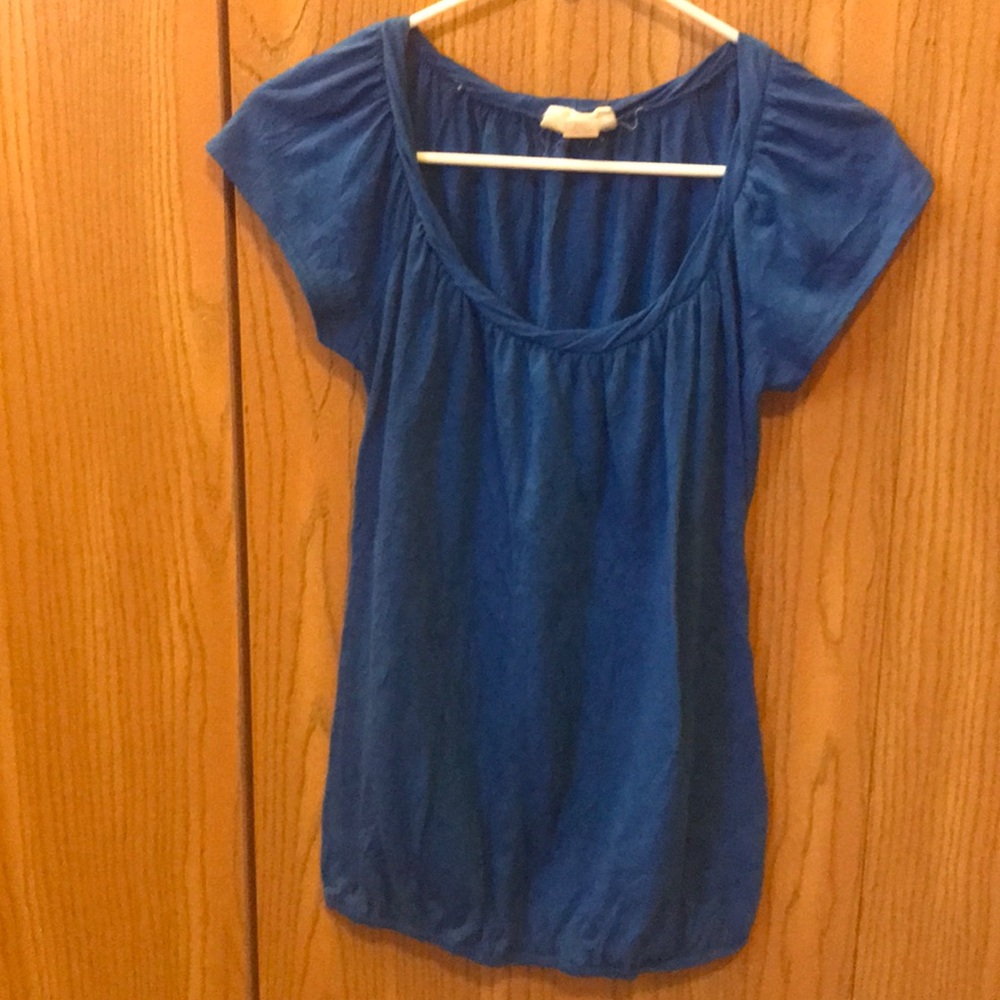 Blue top • 100% polyester • size S • belle du jour